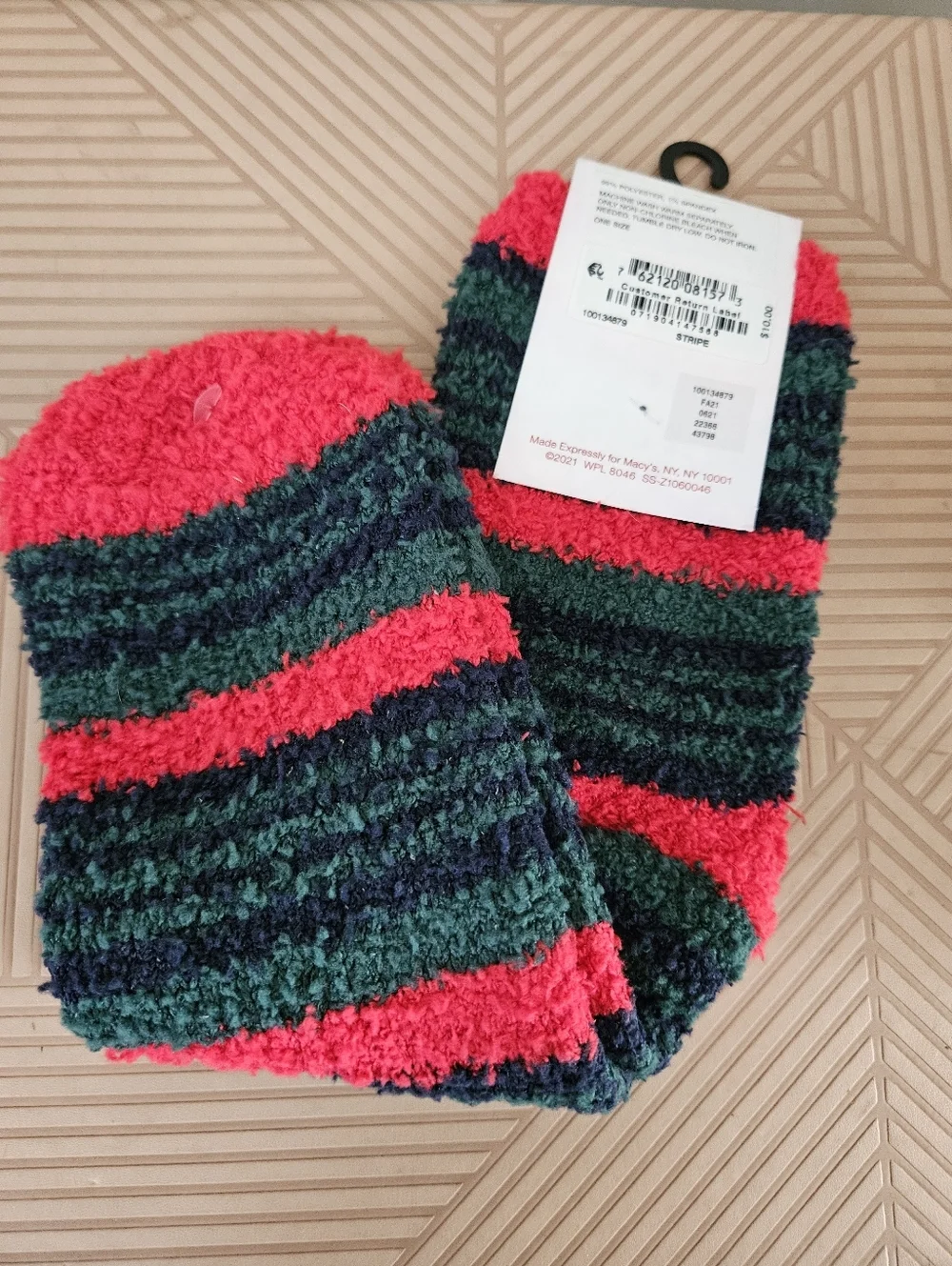 NEW Club Room Plush Crew Socks Red Green Stripes Fuzzy Holiday Seamless Toe Soft